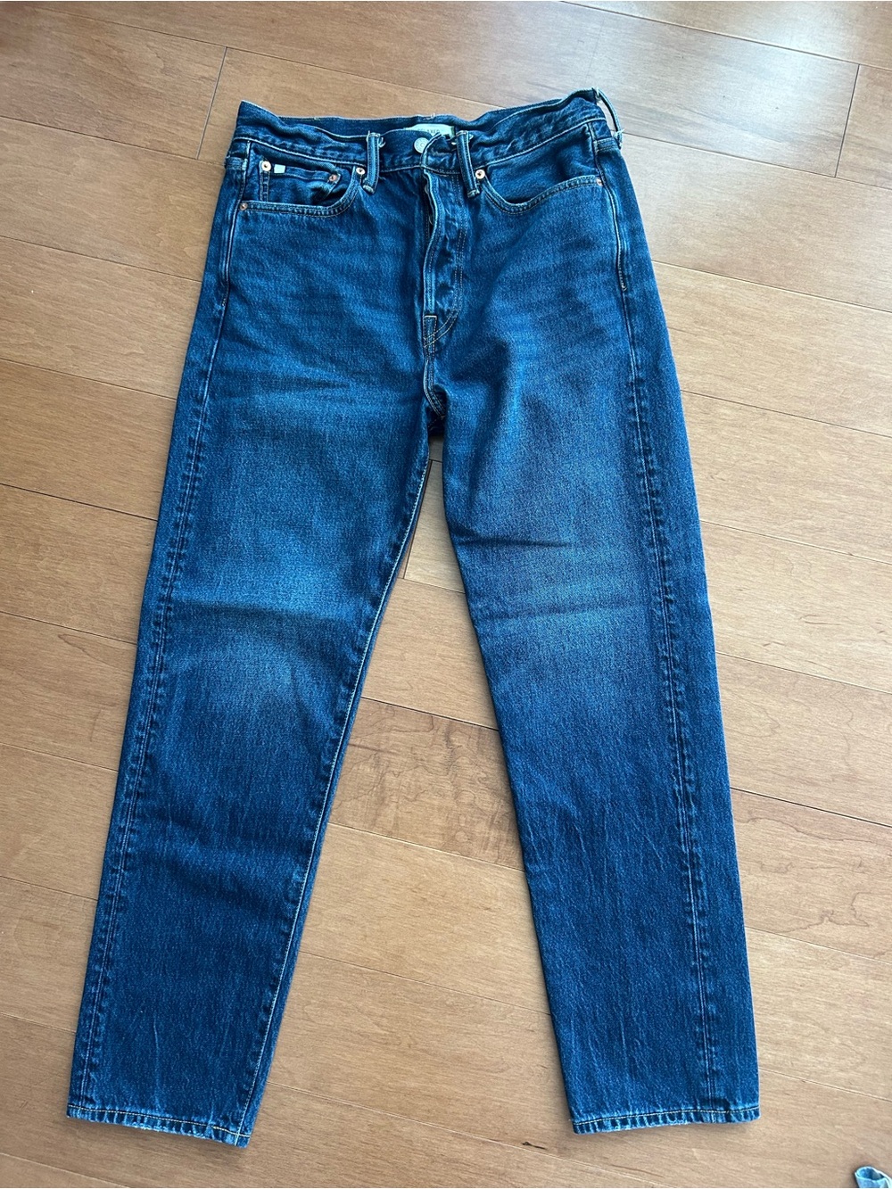 AE77 Premium Relaxed Jeans (size 28/32)